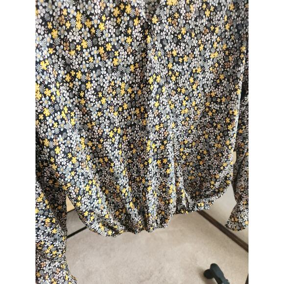 Max Studio Floral Ruffle Blouse - Picture 5 of 8